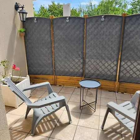 Proche Apartment Montevrain